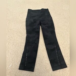 Lululemon compression leggings size 0 21” inseam